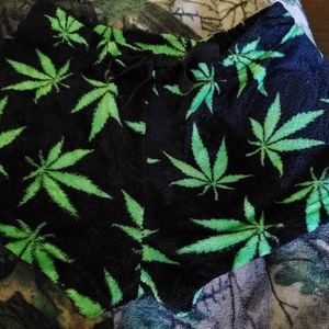 Weed Shorts